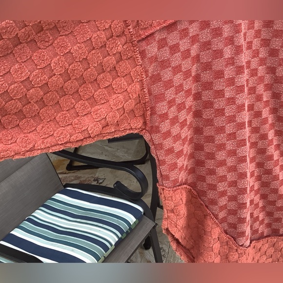 BiBi, XL, super soft checkered, Rust, Long Sleeve Top. EUC - Picture 3 of 6